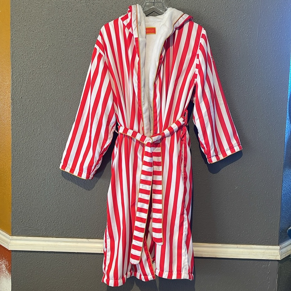 Truly Signature VIP Collection Bath Robe - Picture 7 of 14